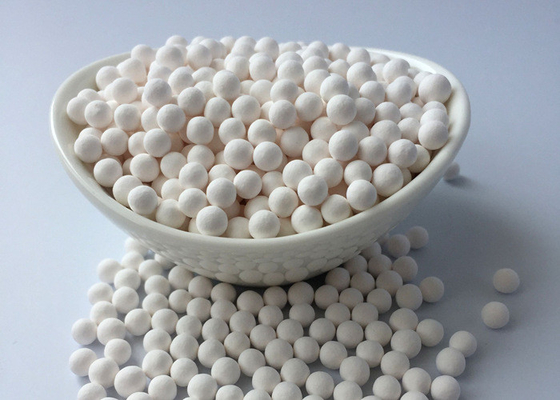 Op maat gemaakte geactiveerde aluminium ballen met een porievolume van 0,30 - 0,45 l/g