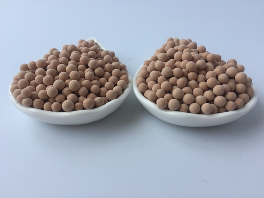 kwaliteit  13X Molecular Sieve Desiccant PH Value 6-8 Particle Size 3.0mm -5.0mm Fabriek