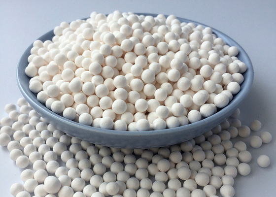 Industriële Aangepaste Geactiveerde Alumina Ballen met Lage Bulkdichtheid