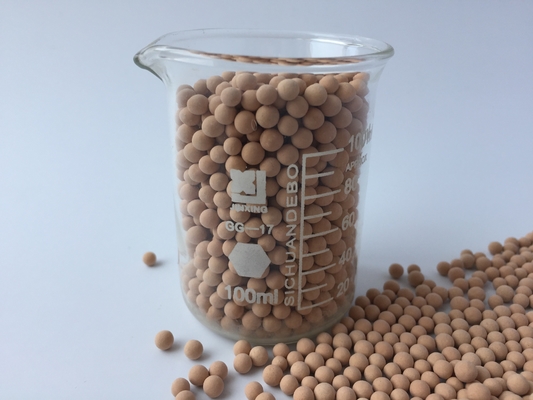 Efficiënt moleculair zeefdesiccant met een massa-dichtheid van G/Ml ≥ 0,72 voor adsorptie