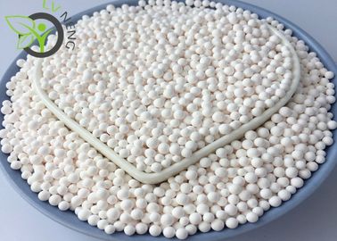 De korrelige Ceramische Ballen van het Aluminiumoxyde, de Katalysator van de Zwavelterugwinning voor Olieraffinaderij